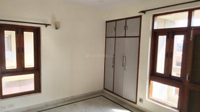 Bedroom Image of 2000 Sq.ft 3.5 BHK Apartment / Flat for rent in Jhelum Arorvansh Apartments, Sector 5 Dwarka New Delhi for Rs. 48000