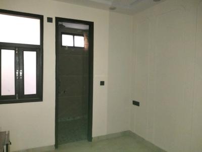 Bedroom Image of 720 Sq.ft 2 BHK Builder Floor for sale in Mukherjee Nagar New Delhi for Rs. 12000000