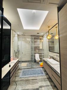 Bathroom Image of 3501 Sq.ft 4 BHK Apartment / Flat for sale in County 107, Sector 107 Noida for Rs. 95000000