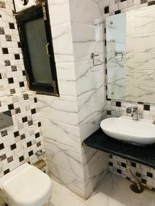 Bathroom Image of Urbanroomz Coliving Paying Guest Nearby CyberPark in Sector 46, Gurgaon