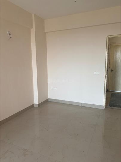 Bedarwal Sixty Three Golf Drive Main Image 1