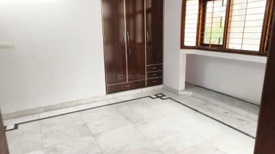 Bedroom Image of 1750 Sq.ft 3 BHK Apartment / Flat for rent in CGHS Guru Apartments, Sector 6 Dwarka New Delhi for Rs. 45000