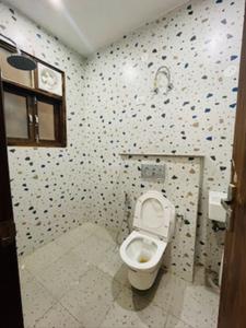 Bathroom Image of 2200 Sq.ft 3 BHK Builder Floor for rent in Palam Vihar Extension Gurgaon for Rs. 35000
