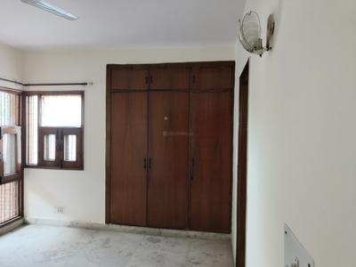 Bedroom Image of 1800 Sq.ft 3 BHK Builder Floor for rent in Malviya Nagar New Delhi for Rs. 65000