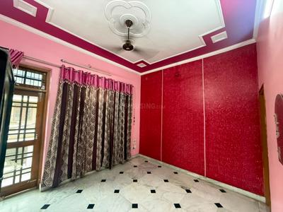 Bedroom Image of 1250 Sq.ft 2 BHK Apartment / Flat for rent in Indira Nagar Lucknow for Rs. 17000
