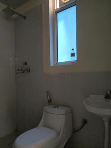 Pyramid Urban 67A Common Bathroom 4
