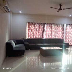 Hall Image of 3900 Sq.ft 4 BHK Apartment / Flat for rent in Union Residency, Piplod Surat for Rs. 70000