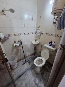 Image of 380 Sq.ft 1 RK Builder Floor for rent in Old Double Storey, Lajpat Nagar, New Delhi for Rs. 16000