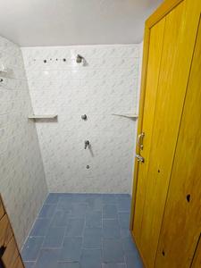 Bathroom Image of 2200 Sq.ft 5 BHK Independent House for sale in Rajajipuram Lucknow for Rs. 12000000