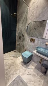 Bathroom Image of 550 Sq.ft 1 BHK Apartment / Flat for sale in Kandivali West Mumbai for Rs. 8500000