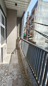 Balcony Image of 1000 Sq.ft 3 BHK Builder Floor for sale in Dwarka Mor New Delhi for Rs. 8000000