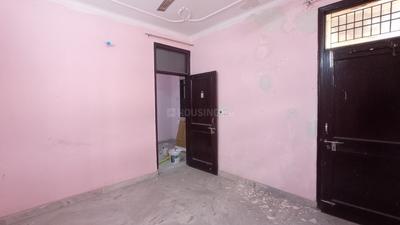 Bedroom Image of 400 Sq.ft 1 BHK Builder Floor for rent in Sector 24 Rohini New Delhi for Rs. 10000