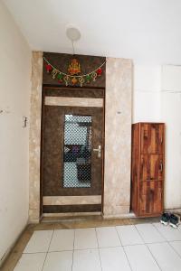 Hall Image of 2925 Sq.ft 4 BHK Apartment / Flat for sale in Bodakdev Ahmedabad for Rs. 16900000