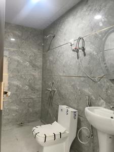 Common Bathroom Image of 1500 Sq.ft 3 BHK Apartment / Flat for sale in Venice Aspire, Noida Extension Greater Noida for Rs. 5505690