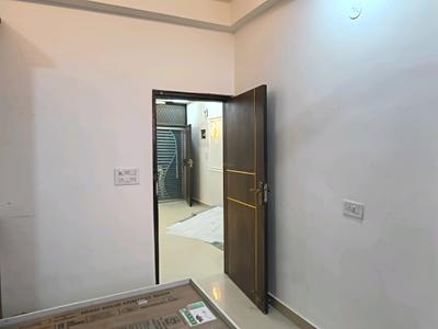 Bedroom Image of 1000 Sq.ft 2 BHK Builder Floor for sale in Indirapuram Ghaziabad for Rs. 7000000