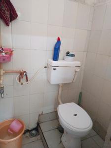 Common Bathroom Image of 350 Sq.ft 1 BHK Apartment / Flat for sale in Auto Nagar Hyderabad for Rs. 1400000