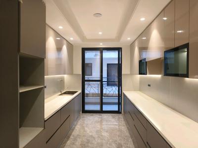 Kitchen Image of 2430 Sq.ft 4 BHK Builder Floor for sale in Ansal Versalia Phase A1, Sector 67 Gurgaon for Rs. 27000000