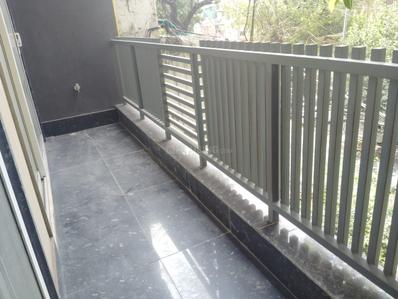 Balcony Image of 1400 Sq.ft 3 BHK Apartment / Flat for rent in Gangotri Enclave , Alaknanda New Delhi for Rs. 75000