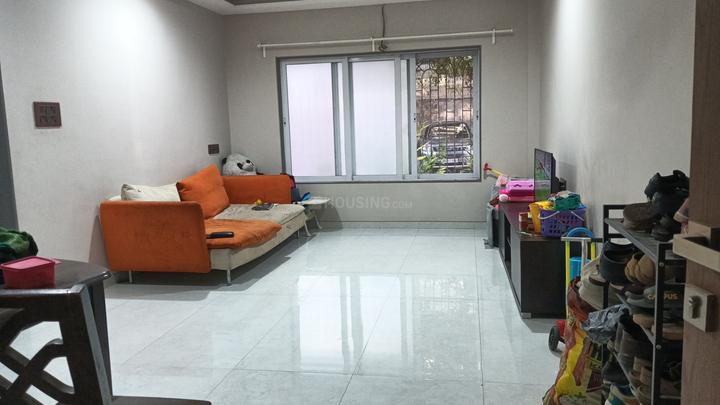 Lake View Living Room 1