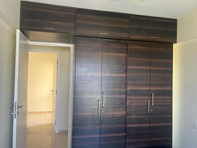 Bedroom Image of 1130 Sq.ft 2.5 BHK Apartment / Flat for sale in Hiranandani Meadows, Thane West Thane for Rs. 25000000