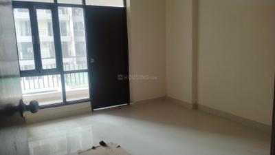 Bedroom Image of 1810 Sq.ft 3 BHK Apartment / Flat for rent in Cosmos Express 99, Sector 99 Gurgaon for Rs. 35000