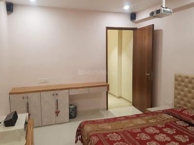 Bedroom Image of 1650 Sq.ft 3 BHK Apartment / Flat for rent in Vaishnodevi Kingston, Pal Gam Surat for Rs. 48000