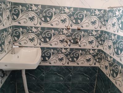 Bathroom Image of 1200 Sq.ft 2 BHK Independent House for rent in Telanga Bazar Cuttack for Rs. 14000