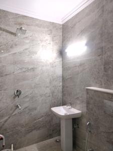 Common Bathroom Image of 1125 Sq.ft 3 BHK Builder Floor for sale in RPS Palm Drive, Sector 88 Faridabad for Rs. 11500000