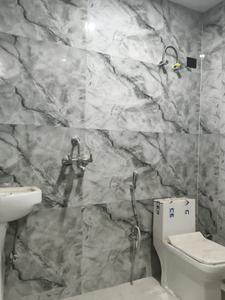 Common Bathroom Image of 1600 Sq.ft 3 BHK Apartment / Flat for sale in Venice Aspire, Noida Extension Greater Noida for Rs. 6500000
