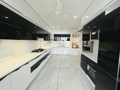 Kitchen Image of 3510 Sq.ft 3 BHK Apartment / Flat for sale in Nia Nami Riverside 46, Raysan Gandhinagar for Rs. 19000000