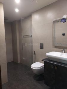 Bathroom Image of 2400 Sq.ft 3 BHK Builder Floor for rent in Sector 46 Gurgaon for Rs. 55000