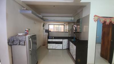 Kitchen Image of 1700 Sq.ft 3 BHK Apartment / Flat for rent in Shri Bhakti Dharm Township, Sima Nagar Surat for Rs. 20000