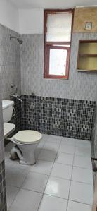 Image of 2050 Sq.ft 3 BHK Apartment / Flat for sale in Amrapali Royal, Indirapuram, Ghaziabad for Rs. 18000000