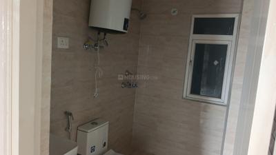 Image of 1105 Sq.ft 2 BHK Apartment / Flat for rent in Fragrance Homes, Siddharth Vihar, Ghaziabad for Rs. 24000