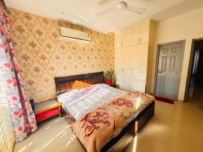 Bedroom Image of 1550 Sq.ft 3 BHK Independent House for rent in Emaar Emerald Hill, Sector 65 Gurgaon for Rs. 65000