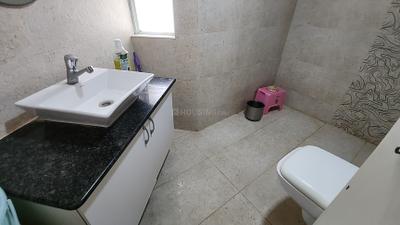 Aratt Vivera Bathroom One 4