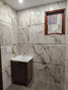 Bathroom Image of 910 Sq.ft 2 BHK Builder Floor for sale in Shalimar Bagh New Delhi for Rs. 12800000