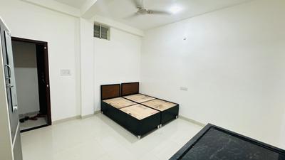 Bedroom Image of 750 Sq.ft 1 RK Builder Floor for rent in Indra Puri Colony Indore for Rs. 8000