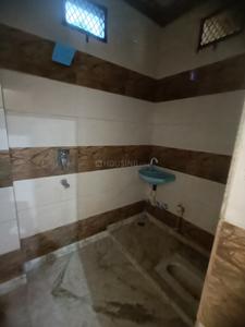 Bathroom Image of 900 Sq.ft 3 BHK Independent House for rent in Samay Pur New Delhi for Rs. 14000