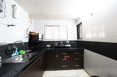Kitchen Image of 1548 Sq.ft 4 BHK Apartment / Flat for sale in Usmanpura Ahmedabad for Rs. 13500000