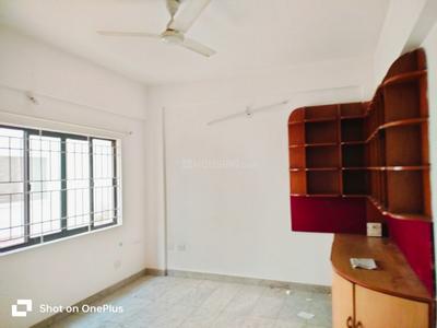 Bedroom Image of 1600 Sq.ft 2 BHK Apartment / Flat for rent in Golden Nest, Adugodi Bengaluru for Rs. 44000
