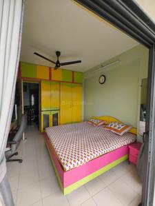 Bedroom Image of 900 Sq.ft 2 BHK Apartment / Flat for sale in Bodakdev Ahmedabad for Rs. 6600000