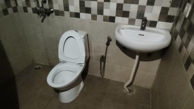 Image of 1022 Sq.ft 2 BHK Apartment / Flat for rent in Renowned Lotus Srishti, Crossings Republik, Ghaziabad for Rs. 17000