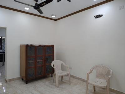 Living Room Image of 2200 Sq.ft 3 BHK Apartment / Flat for rent in DDA Flats Vasant Kunj, Vasant Kunj New Delhi for Rs. 84000