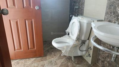 Image of 1825 Sq.ft 3 BHK Apartment / Flat for rent in Purvanchal Royal City Phase 2, Chi V, Greater Noida for Rs. 36000