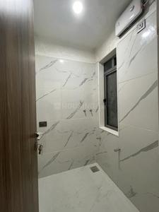 Bathroom Image of 2112 Sq.ft 4 BHK Apartment / Flat for sale in Juhu Mumbai for Rs. 100000000