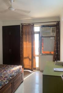 Bedroom Image of 160 Sq.ft 1 RK Apartment / Flat for rent in Amrapali Pan Oasis, Sector 70 Noida for Rs. 15500