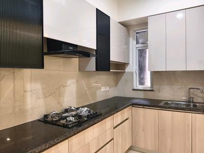 Kitchen Image of 1800 Sq.ft 3 BHK Apartment / Flat for sale in CGHS Tarika CGHS, Sector 43 Gurgaon for Rs. 29500000