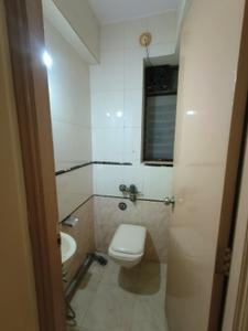 Bathroom Image of 576 Sq.ft 1 BHK Apartment / Flat for sale in Kukreja Sai Deep 2, Chembur Mumbai for Rs. 11000000