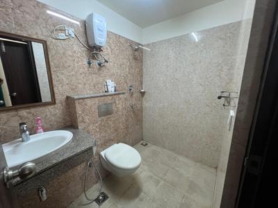 Bathroom Image of 2400 Sq.ft 3 BHK Apartment / Flat for rent in ATS Casa Espana, Bar Majra Mohali for Rs. 45000